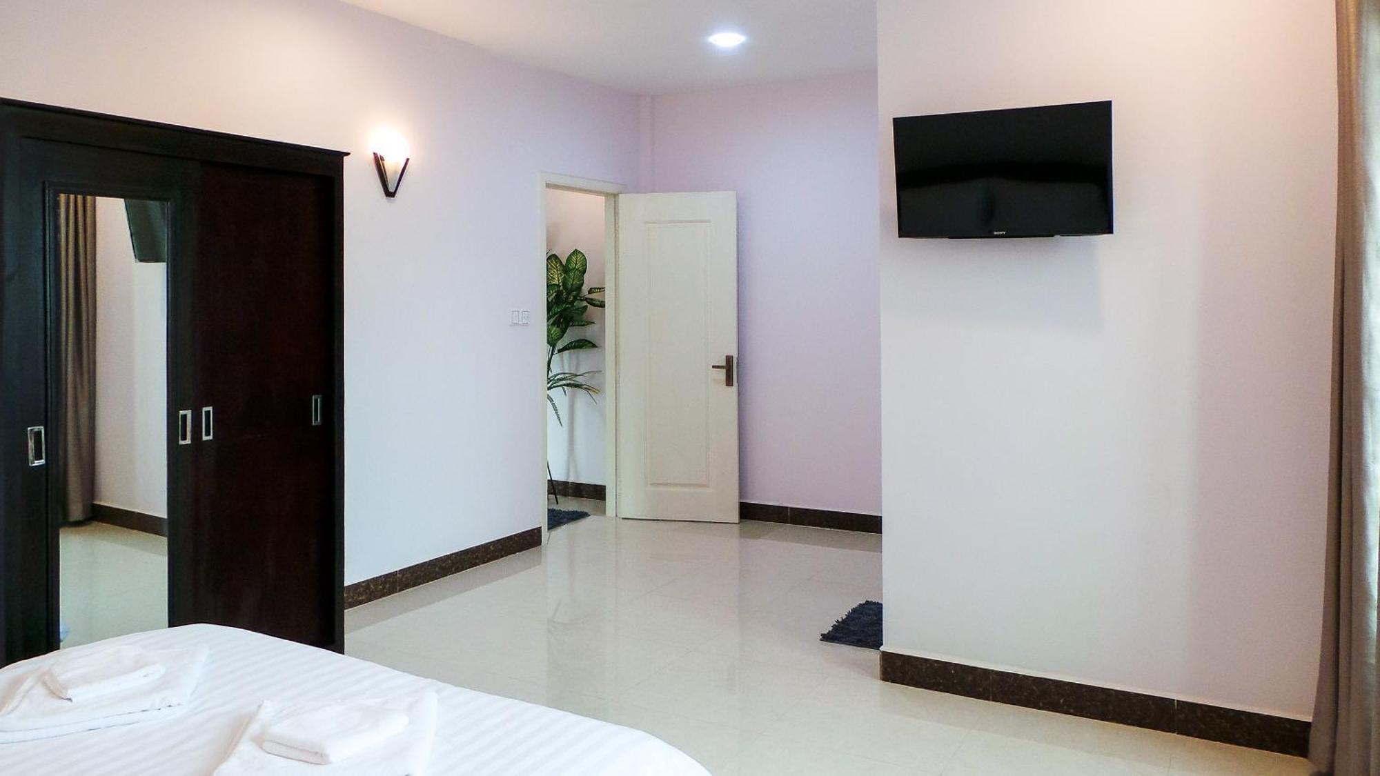 La Belle Residence Phnom Penh Bagian luar foto